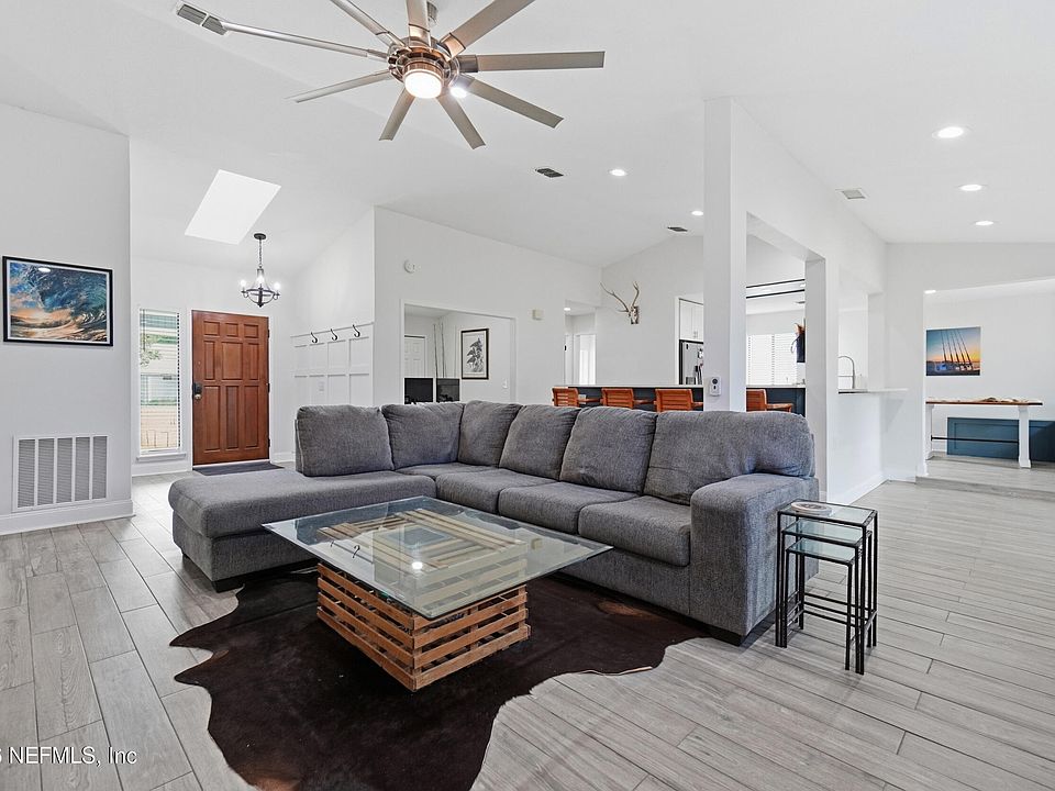1st image of 2118 PECOS Way