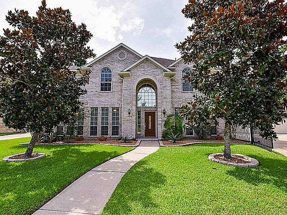 2nd image of 11614 Regency Forest Dr