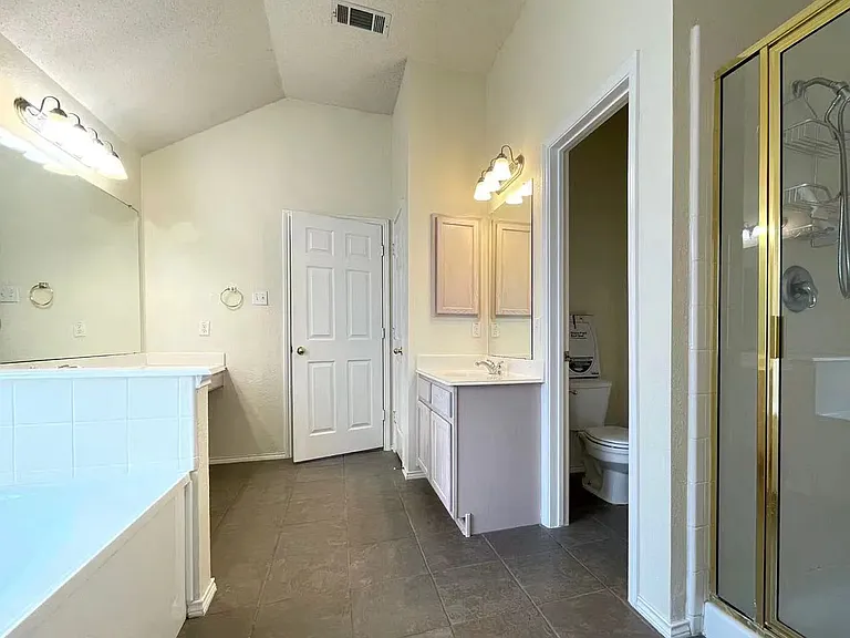 5106 Springflower Dr — Photo 14