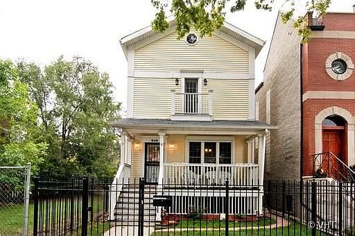 1st image of 640 E Bowen Ave