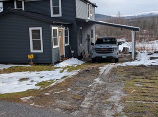 9 Home St, Richford, VT 05476
