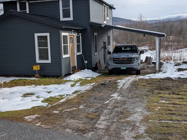 9 Home St, Richford, VT 05476