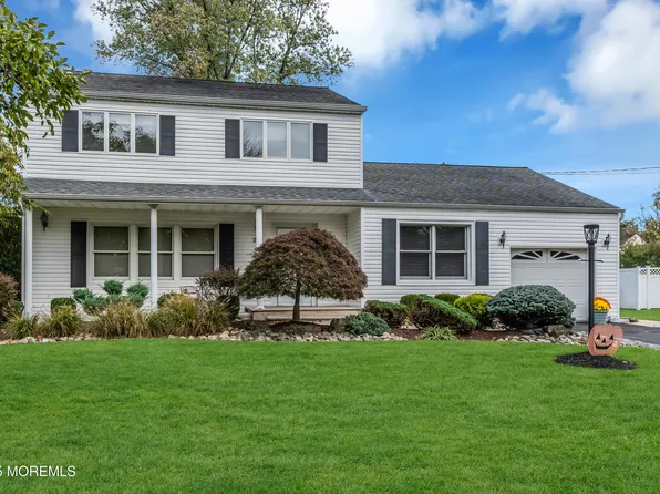 21 Thoreau Drive, Manalapan, NJ 07726