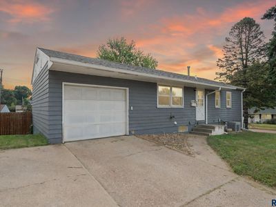 1444 S Bahnson Ave, Sioux Falls, SD, 57103