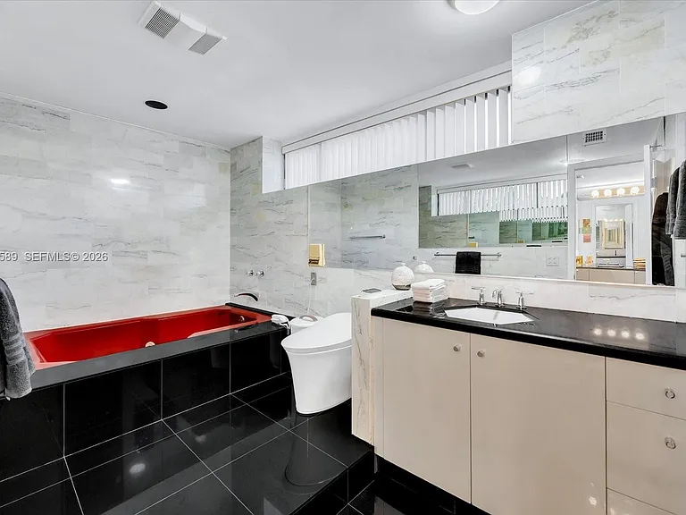 279 N Hibiscus Dr — Photo 41