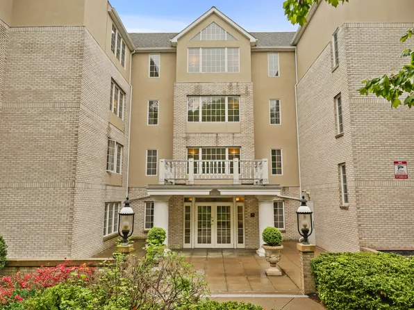 2 Homestead Lane #410, Greenwich, CT 06831