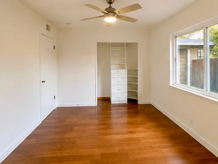 2 bed, 1200 sqft, $4,500 — Photo 2