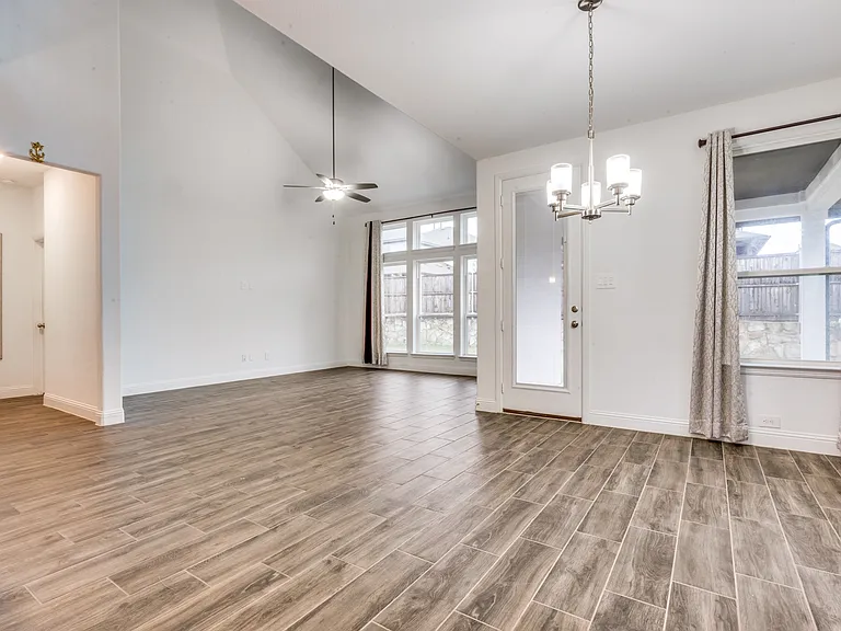 9448 Middle Ground Pl — Photo 12