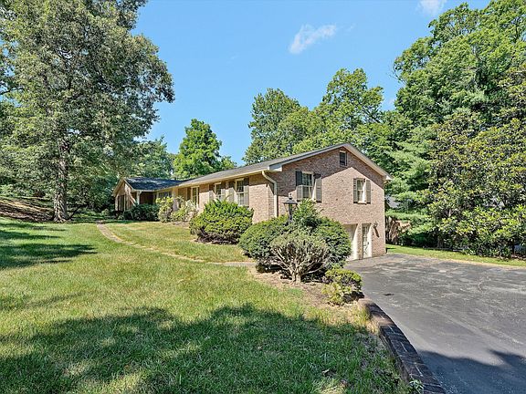 3rd image of 3615 Brymoor Rd SW