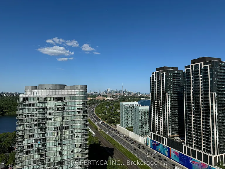 103 The Queensway #2815 — Photo 21