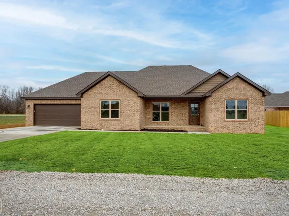 858 Diamond Dr, Walnut Ridge, AR 72476