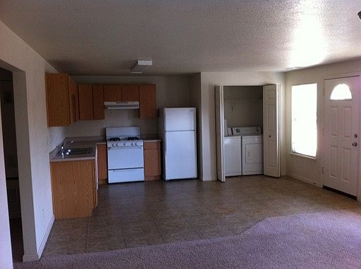 3rd image of 1454 Hussman Ave APT 3B