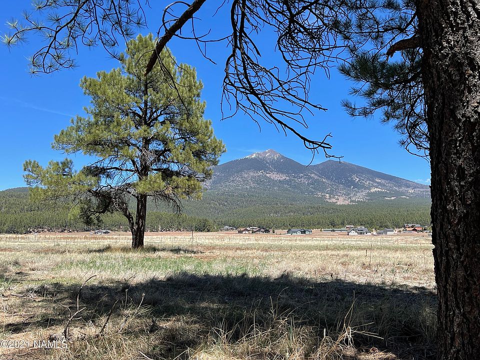 1st image of 8626 Vista Peak Way