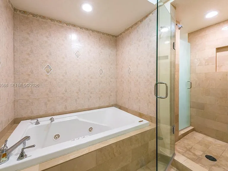 1500 Ocean Dr #609 — Photo 10