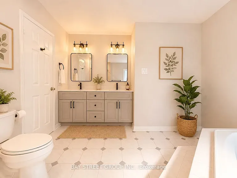1054 Chateau Ct — Photo 21