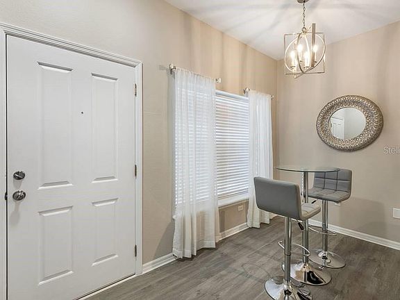 4th image of 2091 Winterset Dr