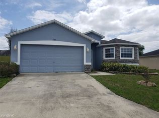 6909 Heatherbrook Dr, Lakeland, FL 33809