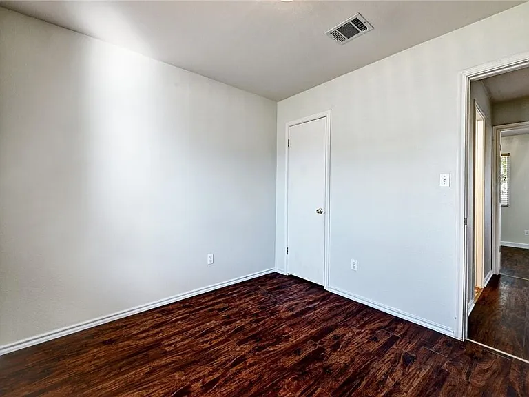 11724 Gemmer St — Photo 17