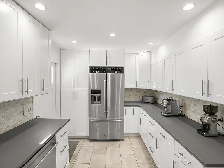 2925 W Santiago St — Photo 8