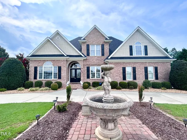 205 Highland Dr, Angier, NC 27501
