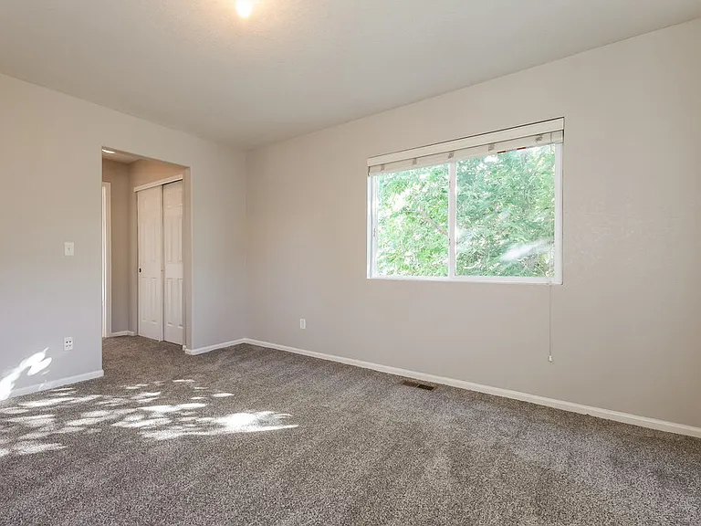 18609 E 45th Pl — Photo 11