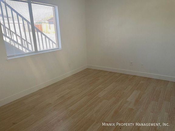 3rd image of 405HUMBLE Avenue #B