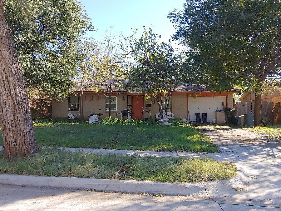 1st image of 1019 Eastwood Dr