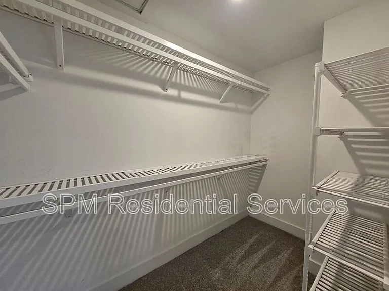 4736 Siddons Dr — Photo 12