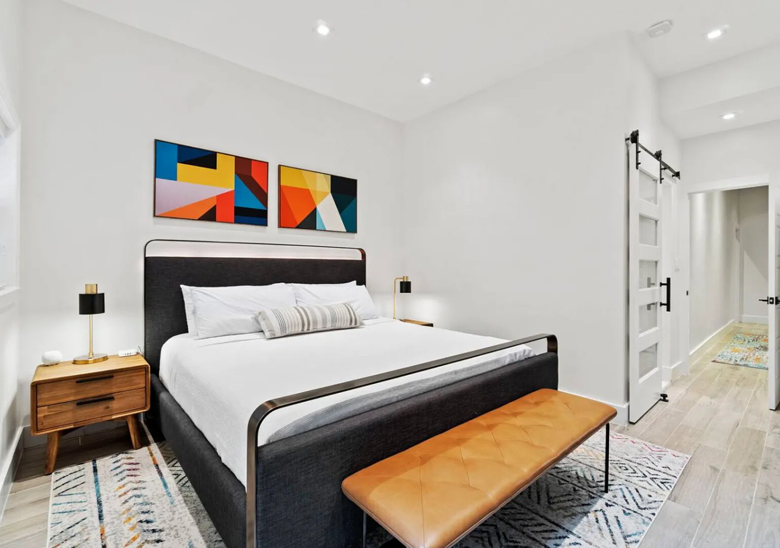The Wilson | Shaw Duplex | 4BR Private Suites — Photo 4