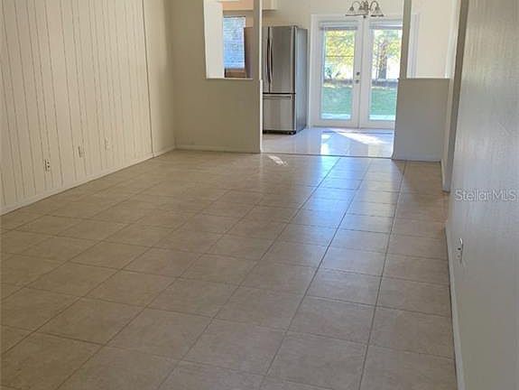 3rd image of 906 Teatro Ct