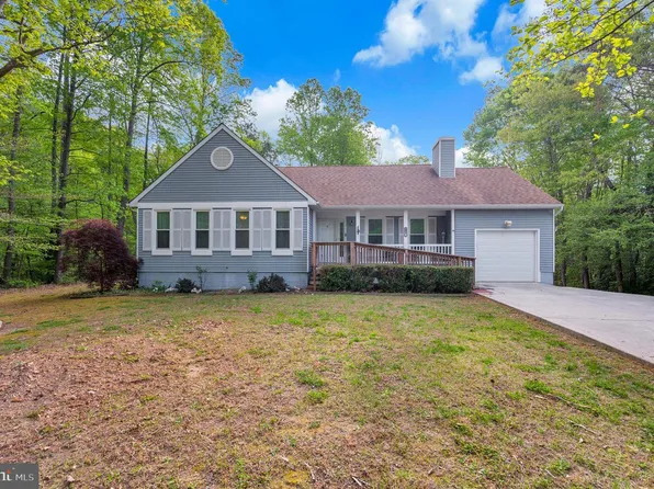 8447 Clare St, King George, VA 22485