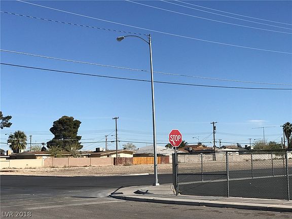 2nd image of Rossmoyne Las Vegas