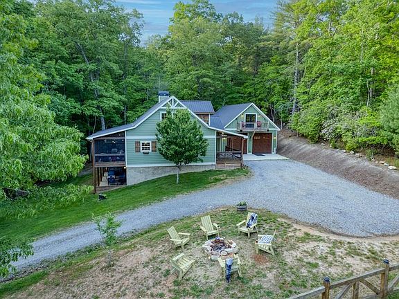 2nd image of 481 Mountain Top Dr
