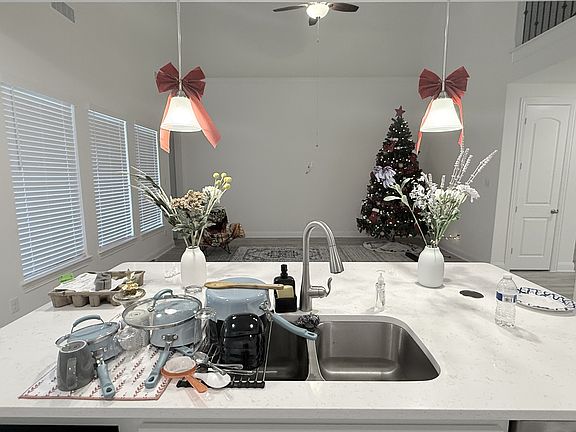 4th image of 6032 Mountain Lodge Dr