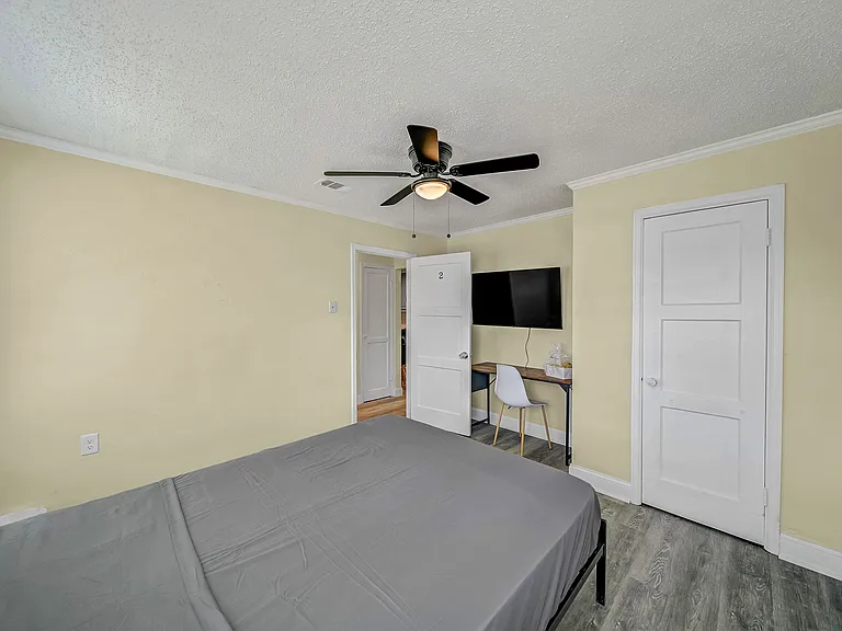 Searcy Dr — Photo 2