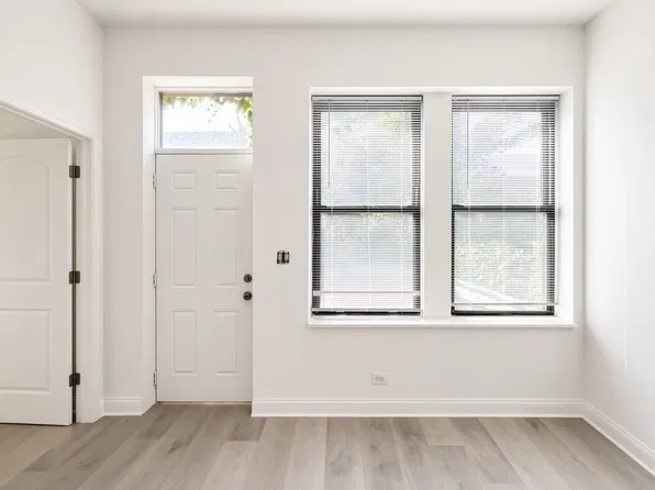 4832 N Winthrop Ave APT 2E, Chicago, IL 60640