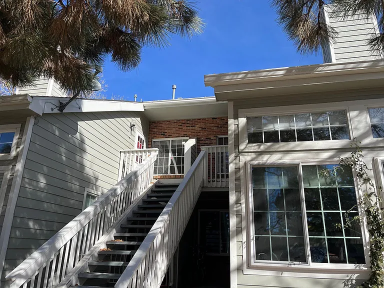4084 S Carson St #B — Photo 1