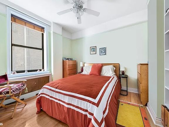 3rd image of 529 W 111th St APT 33