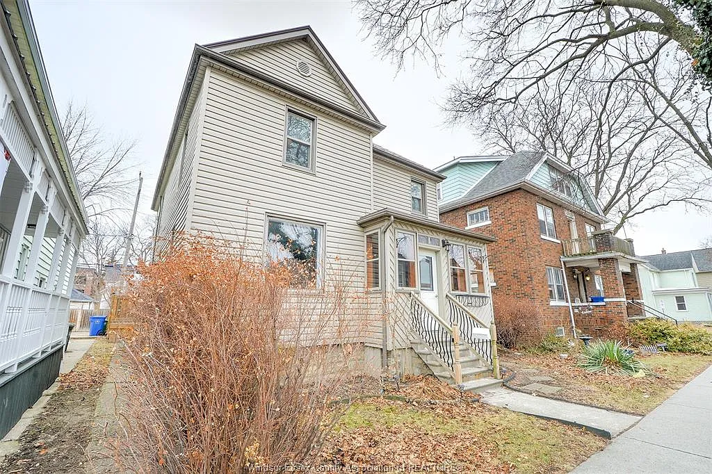 Building Photo - 456 Chilver Rd #LOWER