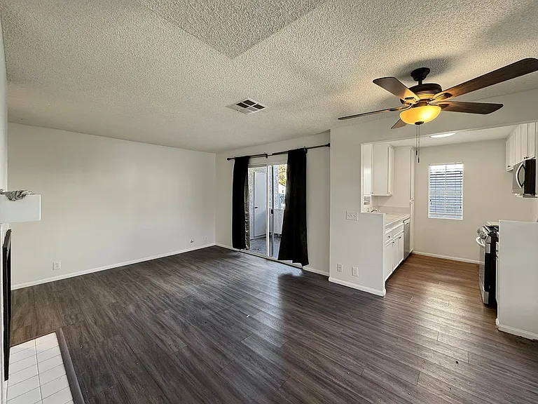 10710 Aderman Ave #43 — Photo 4