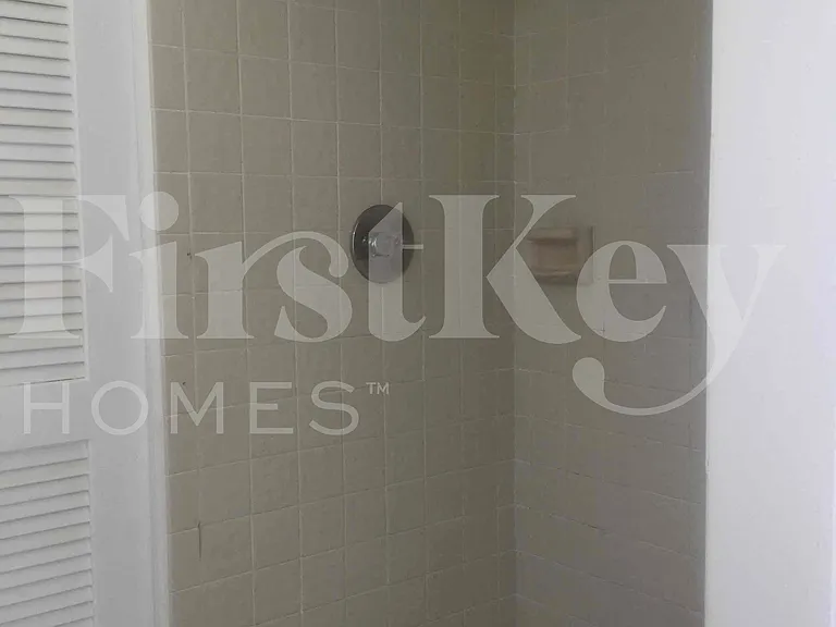 19742 Carolina Cir — Photo 40