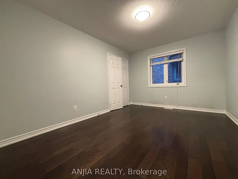 220 Hazelton Ave — Photo 8