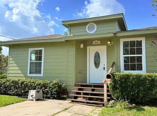 1917 Utah St, Baytown, TX 77520