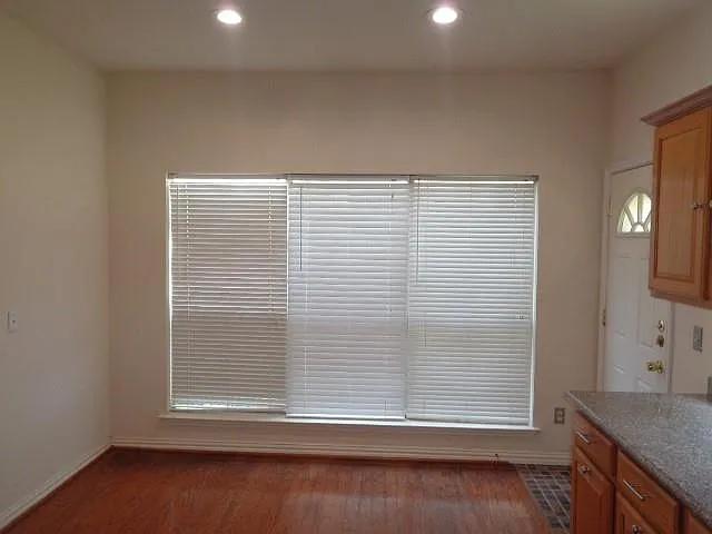 10326 Thornmont Ln — Photo 7