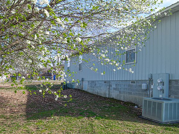 5th image of 100 Clive St