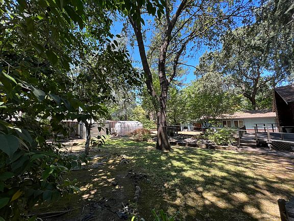 3rd image of 332 Harper Ln