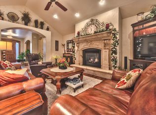 2865 E Le Jardin Pl, Holladay, UT 84117