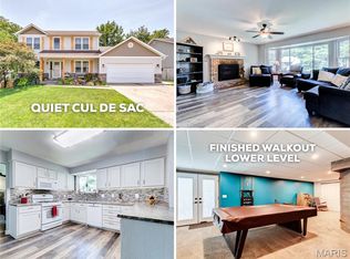 10 Forest Pine Ct, O'Fallon, MO 63368