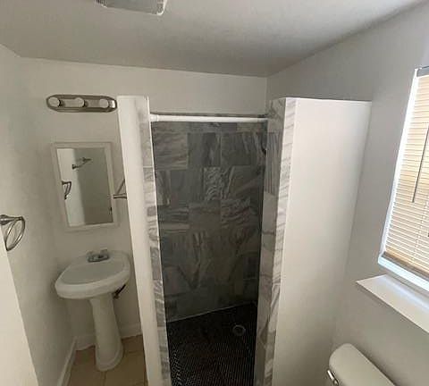 4th image of 3411 Lyons Rd
