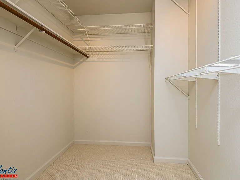 2931 Leotar Cir — Photo 14